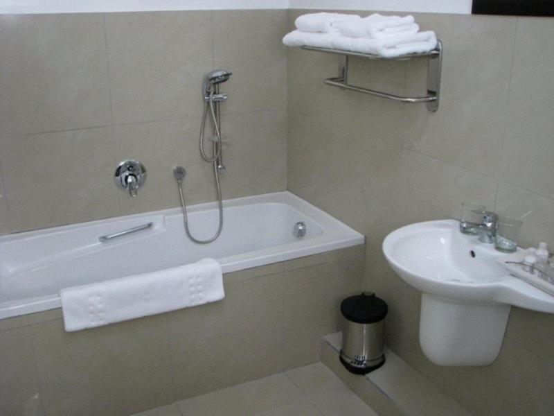 The Dondi Lodge Port Elizabeth Luaran gambar